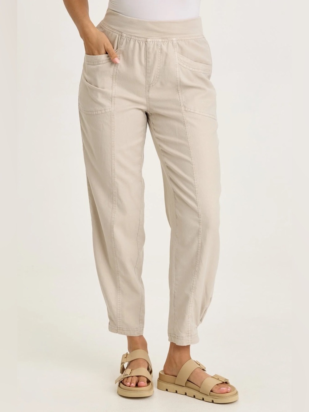 WEARABLES BECK TWILL BARREL-STYLE PANT  In Clay Pot Pigment